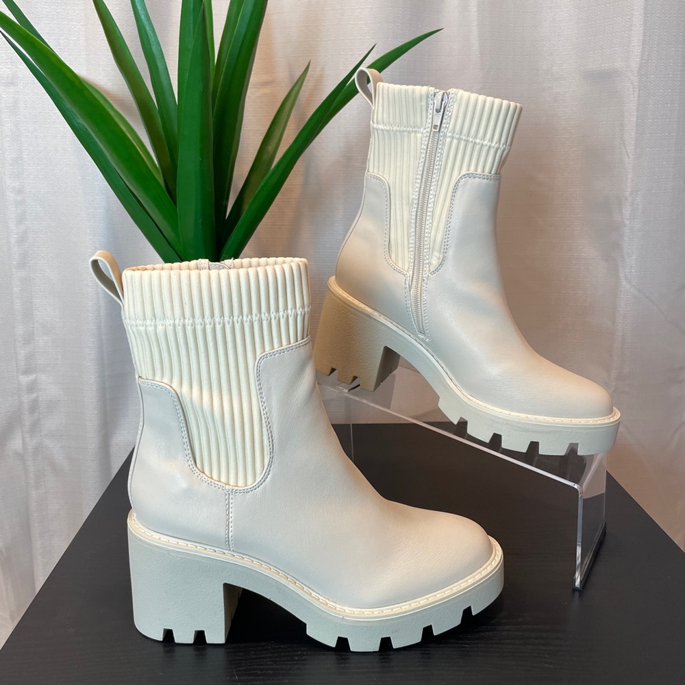 NWT Bar III Chelsea Boots size 8